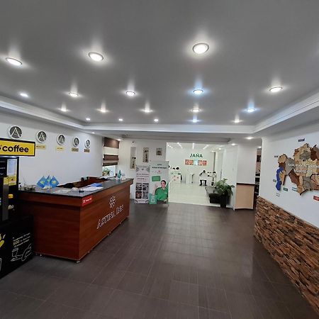 Astina Hotel Akmola Esterno foto
