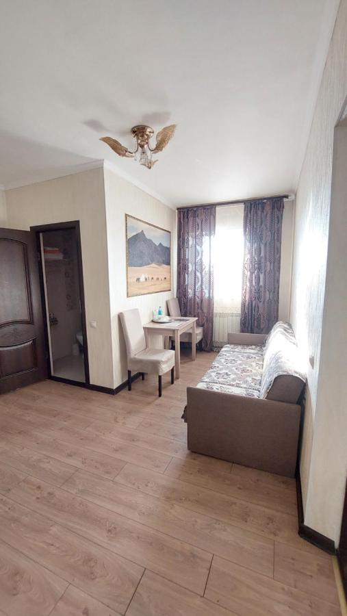 Astina Hotel Akmola Esterno foto