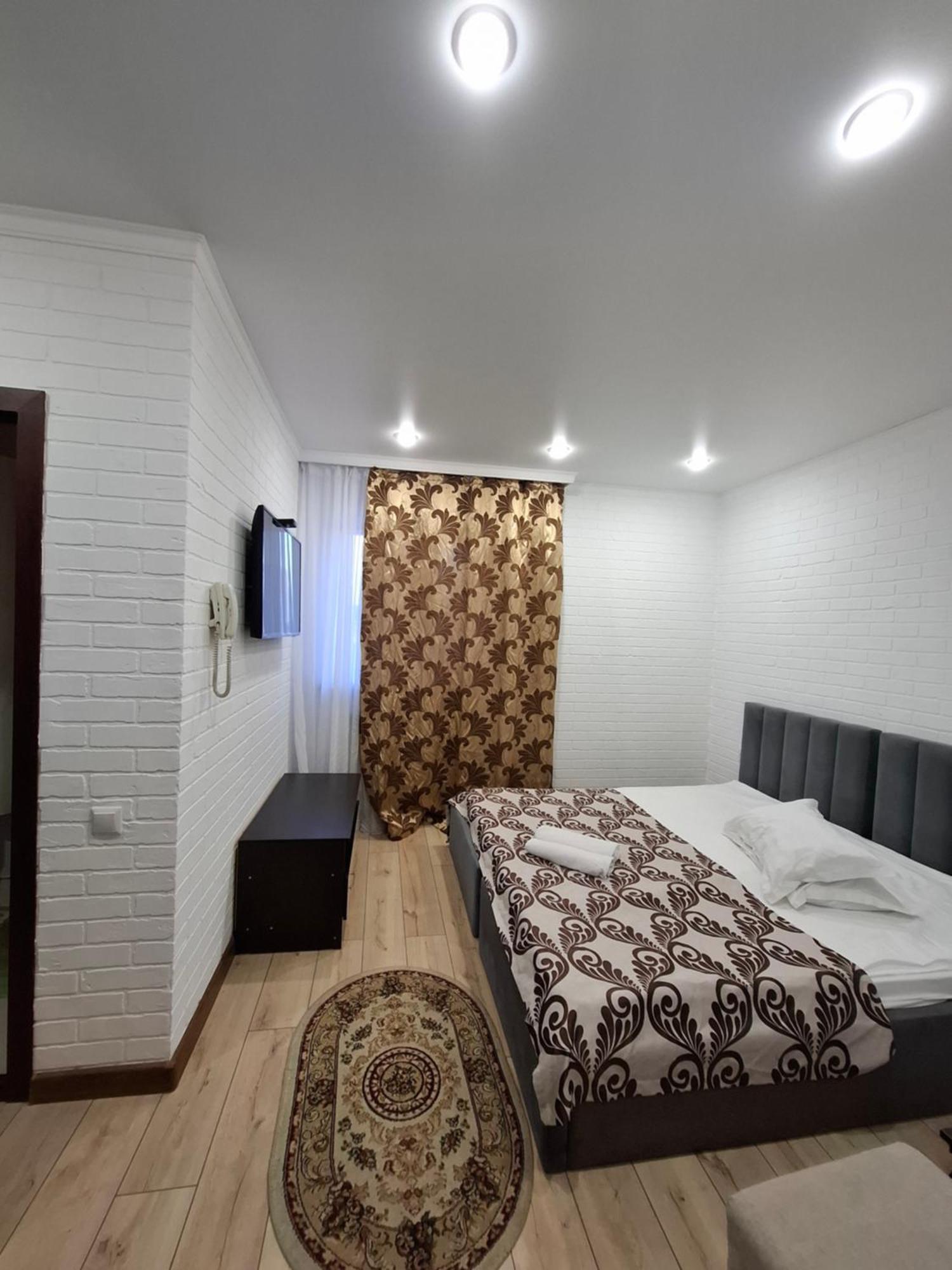 Astina Hotel Akmola Esterno foto