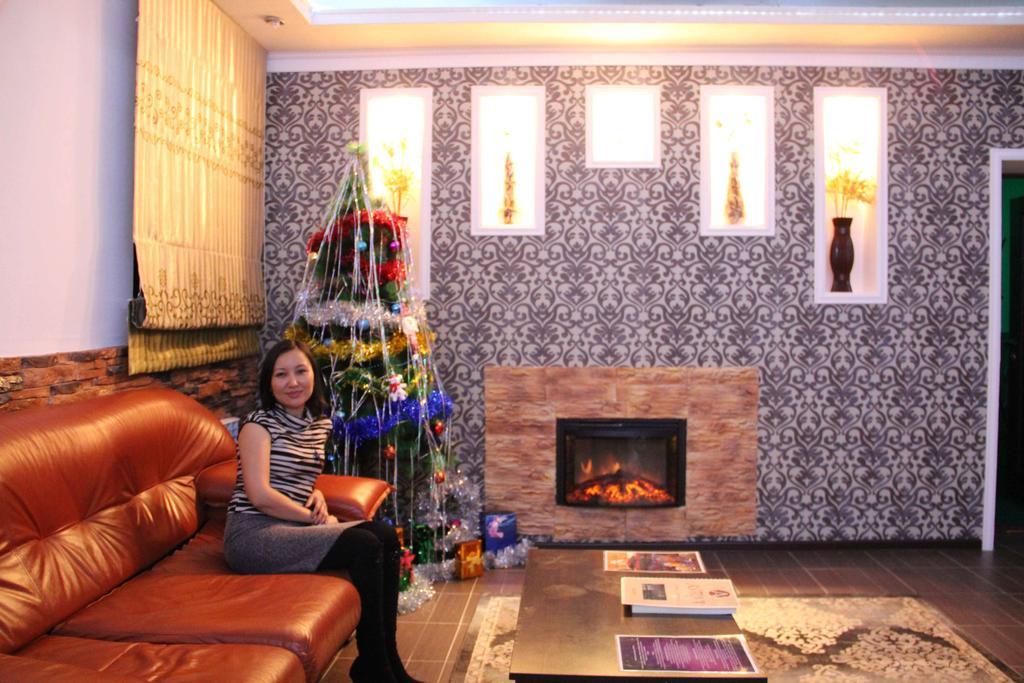 Astina Hotel Akmola Esterno foto