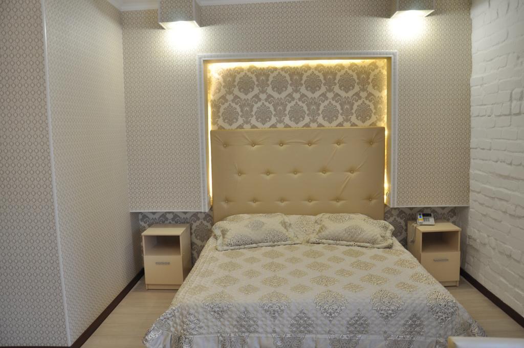 Astina Hotel Akmola Esterno foto