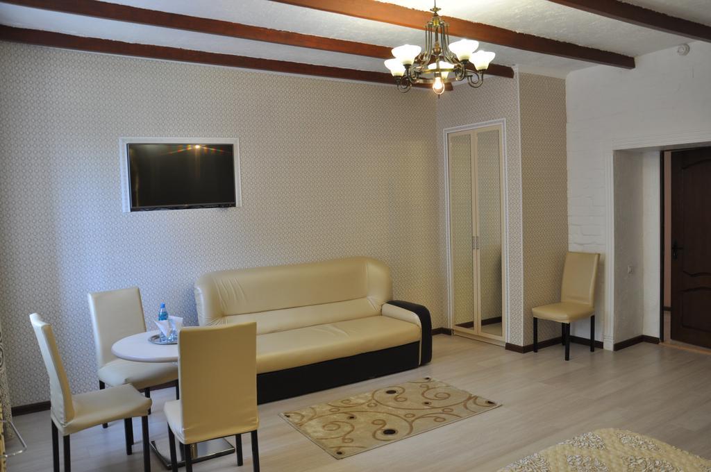 Astina Hotel Akmola Esterno foto