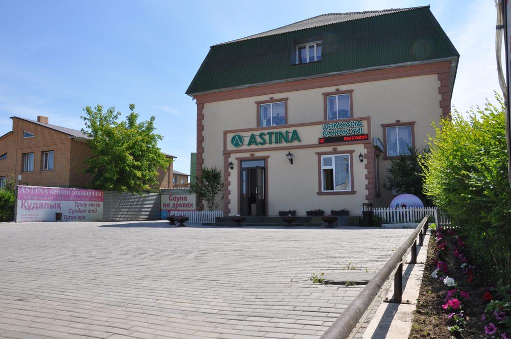 Astina Hotel Akmola Esterno foto